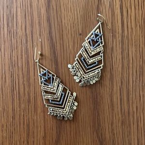 ✨ Stella & Dot Horizon Chandelier earrings ✨